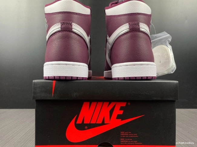 Jordan High OG Bordeaux 555088-611 1 Air 1030